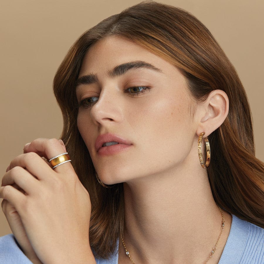 Meridian Geo Band Ring with Hand-Set Crystal | Earth-Inspired Jewelry